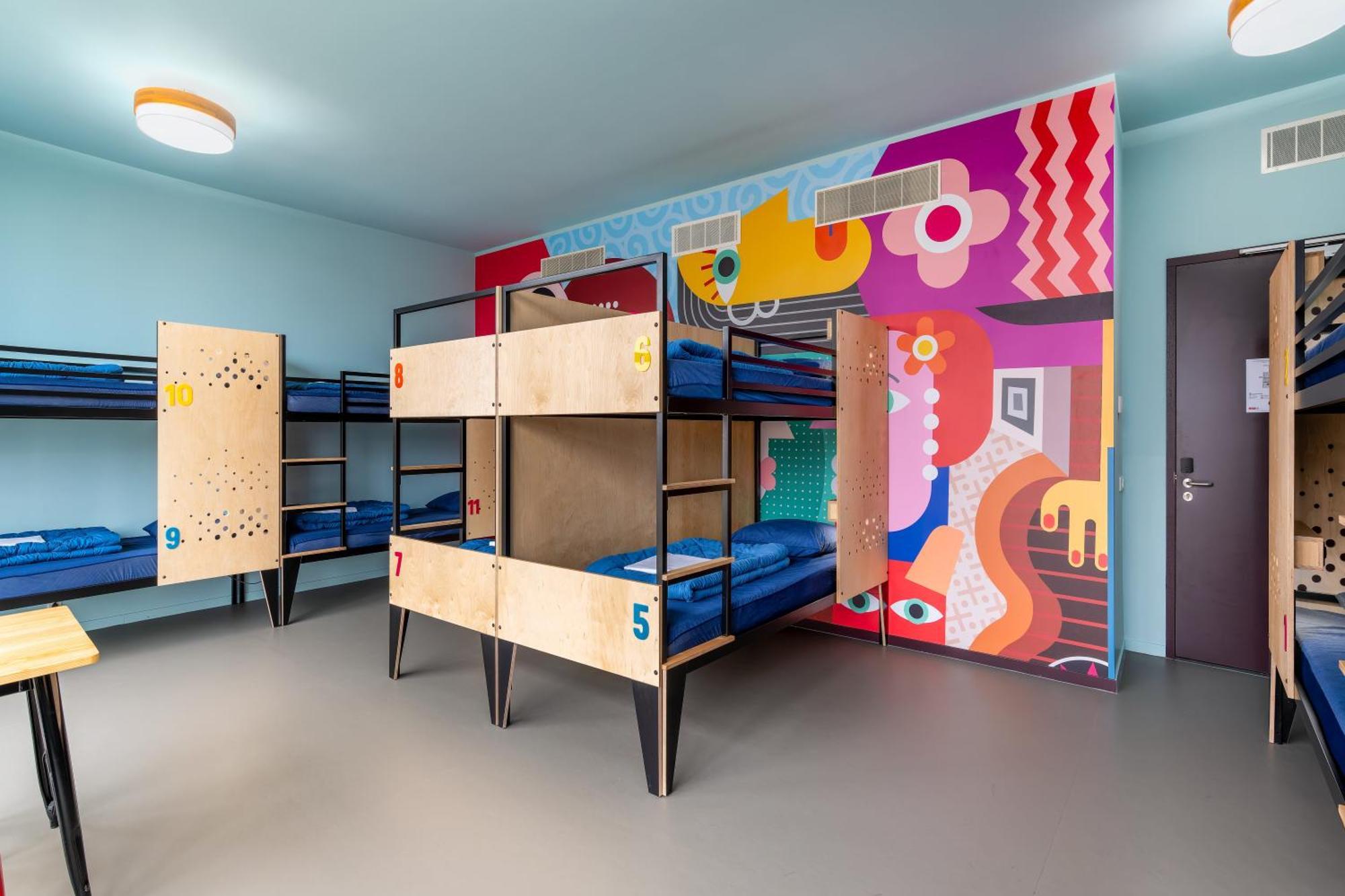 Stayokay Hostel Amsterdam Stadsdoelen - Refurbished November 2024 ภายนอก รูปภาพ