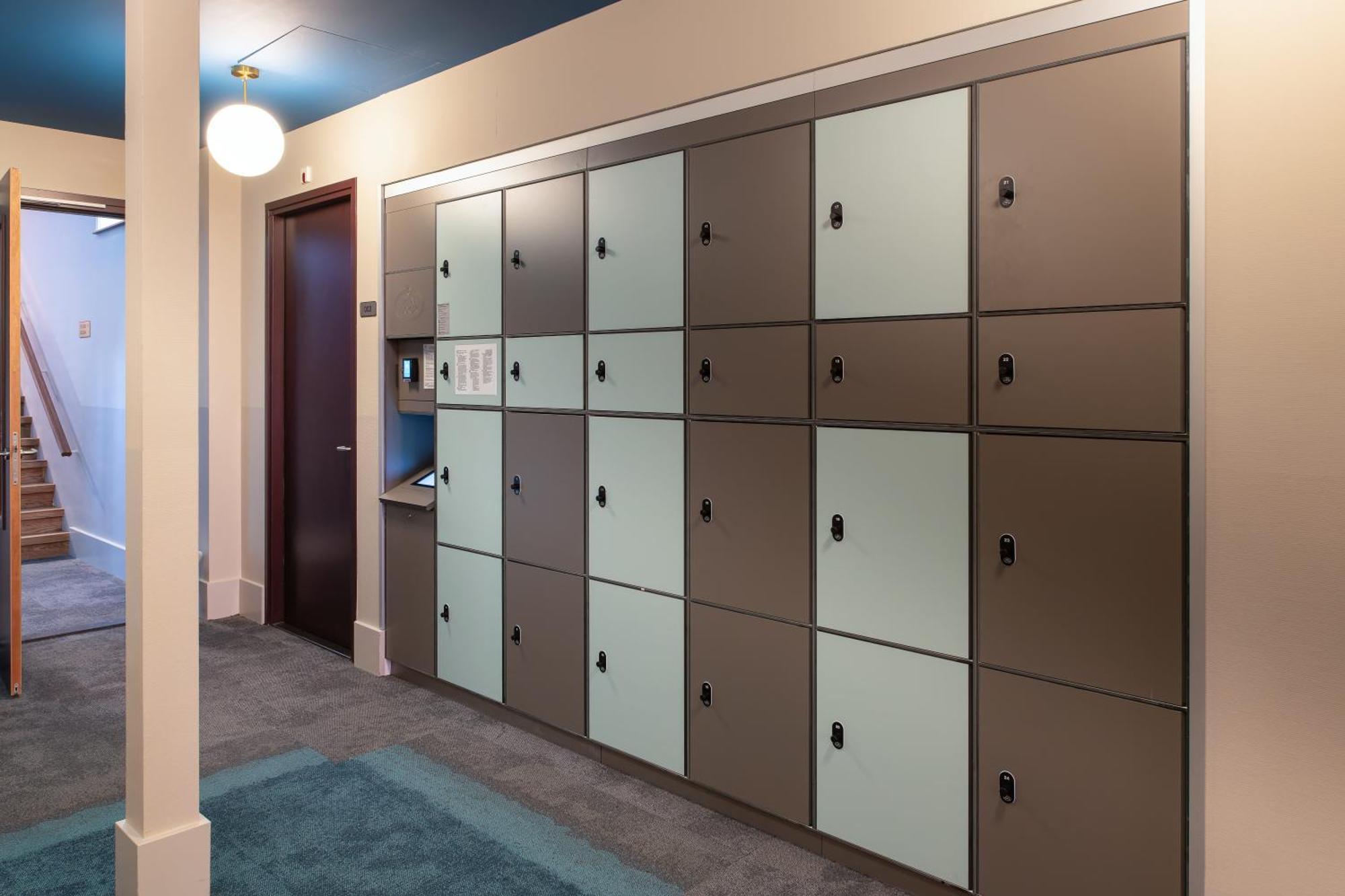Stayokay Hostel Amsterdam Stadsdoelen - Refurbished November 2024 ภายนอก รูปภาพ
